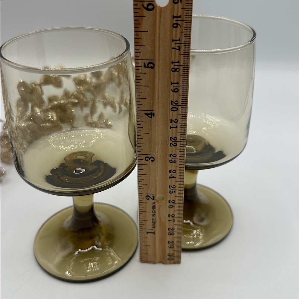 2 Libbey Smokey Tawny Modern 5.25” Wine Glasses, Retro & MCM #3 - Picture 7 of 7